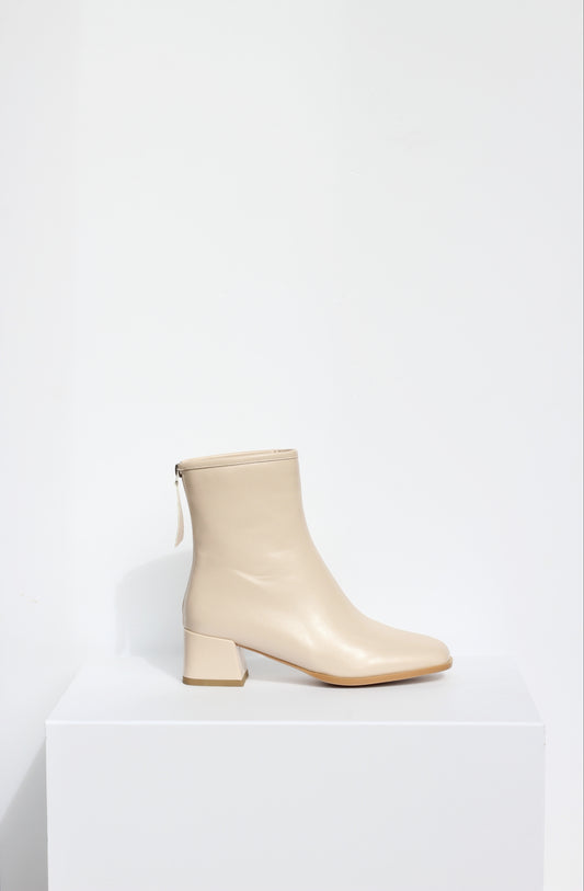 FRANCA, Cream Ankle Boot